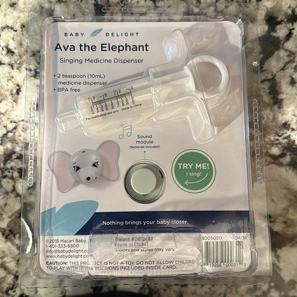 Ava the Elephant Medicine Dispenser - Picture 3 of 3